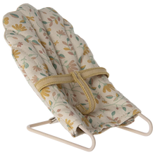 Load image into Gallery viewer, Babysitter, Micro