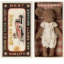 Φόρτωση εικόνας στο εργαλείο προβολής Συλλογής, Μεγάλη αδελφή  ποντίκι σε σπιρτόκουτο