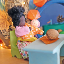 Φόρτωση εικόνας στο εργαλείο προβολής Συλλογής, Εύκαμπτη κούκλα Κυρία Εbony