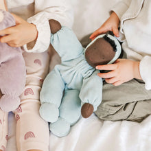 Load image into Gallery viewer, Soft Doll Viola Aqua