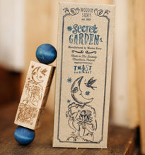 Load image into Gallery viewer, Twist puzzle - Secret Garden