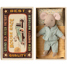 Φόρτωση εικόνας στο εργαλείο προβολής Συλλογής, Μικρός αδελφός ποντίκι σε σπιρτόκουτο