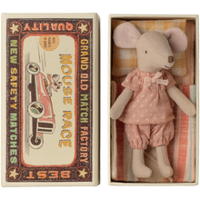 Φόρτωση εικόνας στο εργαλείο προβολής Συλλογής, Μεγάλη αδελφή ποντίκι σε σπιρτόκουτο