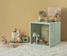 Load image into Gallery viewer, Grandma and Grandpa mice in cigarbox