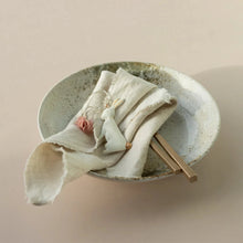 Load image into Gallery viewer, Metal ornament, Bunny - Standing
