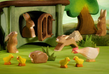 Load image into Gallery viewer, Rabbit sitting