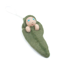 Load image into Gallery viewer, Gumnut baby ornament