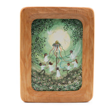 Load image into Gallery viewer, Hand-carved Waldorf hanging frame
