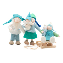 Φόρτωση εικόνας στο εργαλείο προβολής Συλλογής, Χειμερινό κορίτσι Νάνος με έλκηθρο και κούκλα