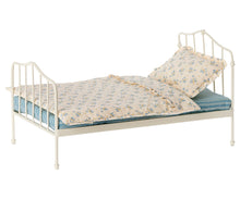 Load image into Gallery viewer, Miniature bed, Mini - Blue
