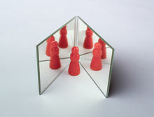 Φόρτωση εικόνας στο εργαλείο προβολής Συλλογής, Το κουτί καθρέφτη