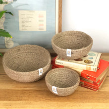 Load image into Gallery viewer, Jute Mini Bowl Set - Natural

