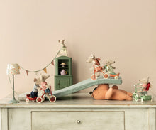 Load image into Gallery viewer, Tricycle hanger, Mouse - Coral

