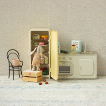 Load image into Gallery viewer, Miniature fridge - Yellow
