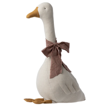 Load image into Gallery viewer, Goose, Large
