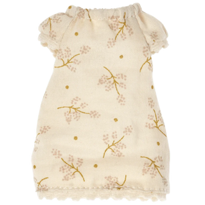 Nightgown for big sister mouse