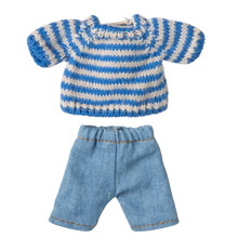 Load image into Gallery viewer, Knitted sweater and pants, Big brother mouse
