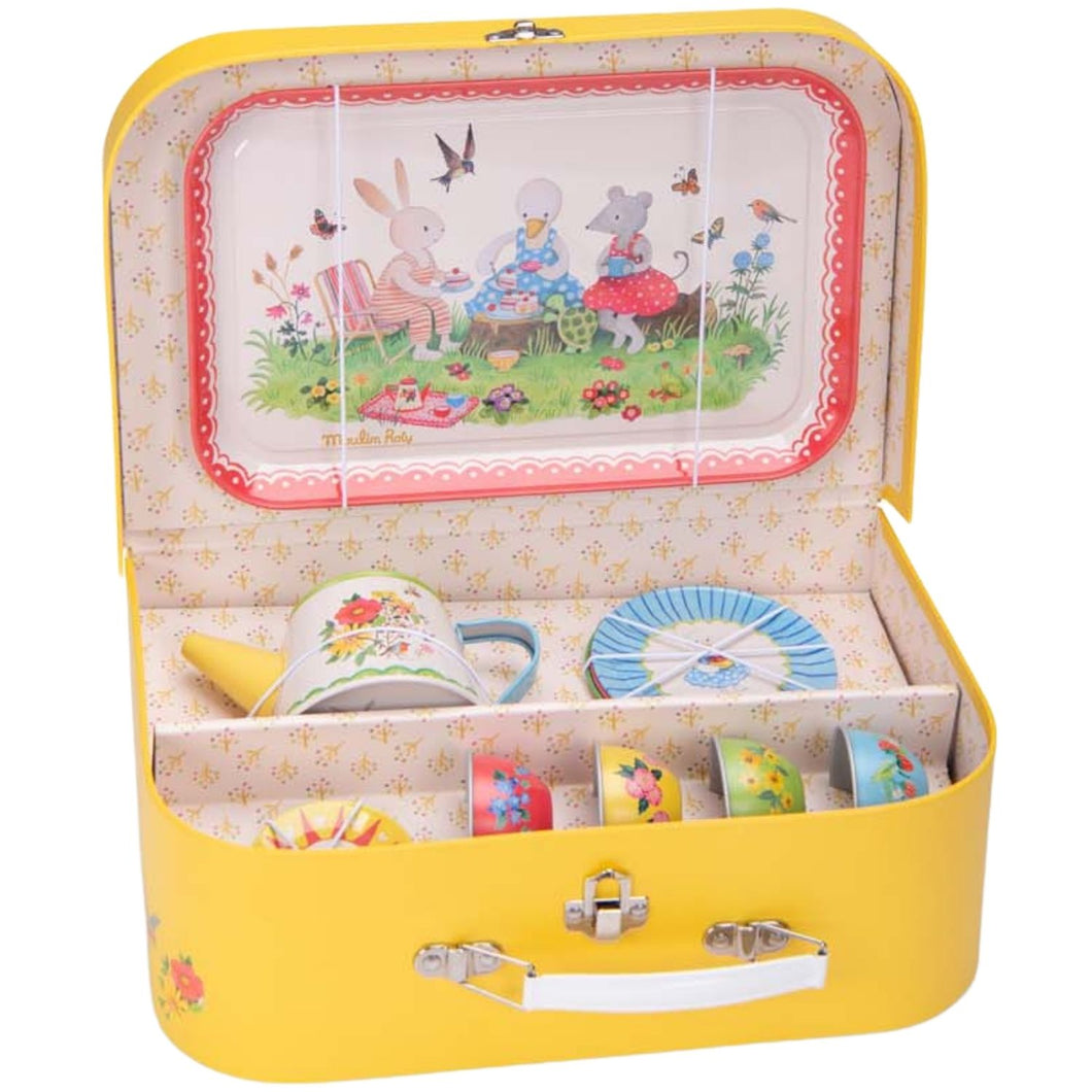 Metal tea set and suitcase