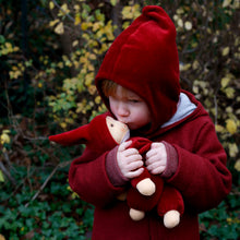 Φόρτωση εικόνας στο εργαλείο προβολής Συλλογής, Xειροποίητη κούκλα Waldorf μωρό - Κόκκινο
