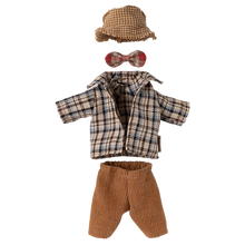 Load image into Gallery viewer, Clothes, Granddad mouse
