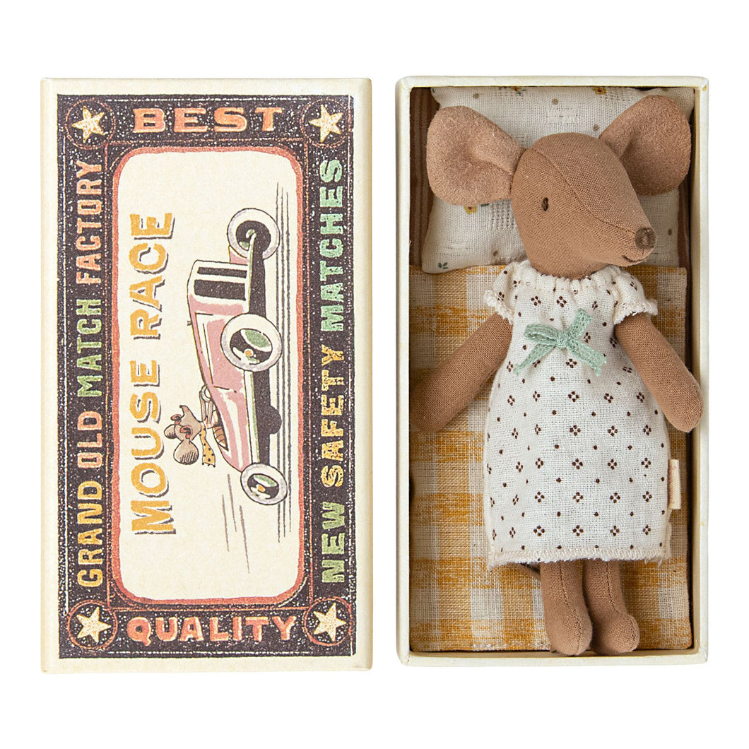 Big sister mouse in matchbox