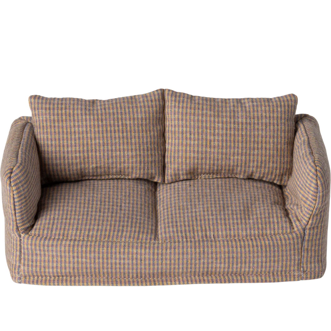 Couch, Mouse