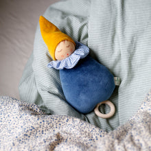 Load image into Gallery viewer, Organic baby music box - The Dream King
