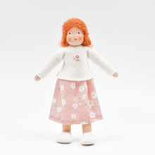 Load image into Gallery viewer, Dollhouse family, Mother doll
