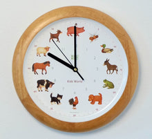 Load and play video in Gallery viewer, Real animal voices wall clock - Wood
