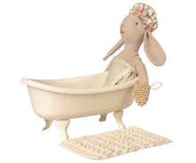 Load image into Gallery viewer, Miniature bathtub
