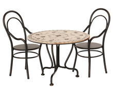 Load image into Gallery viewer, Dining table set w. 2 chairs
