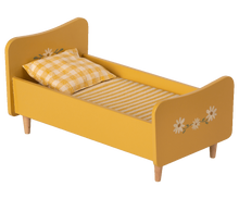 Load image into Gallery viewer, Wooden bed, Mini - Yellow
