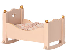 Load image into Gallery viewer, Cradle, Baby mouse - Rose
