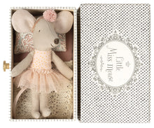 Load image into Gallery viewer, Dance mouse in daybed, Little sister
