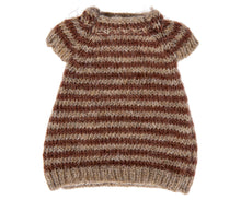 Load image into Gallery viewer, Knitted dress for mum mouse

