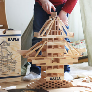 Chest 280 pieces with book
