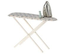 Load image into Gallery viewer, Vintage iron &amp; ironing board

