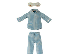 Load image into Gallery viewer, Medium mouse, Pyjamas
